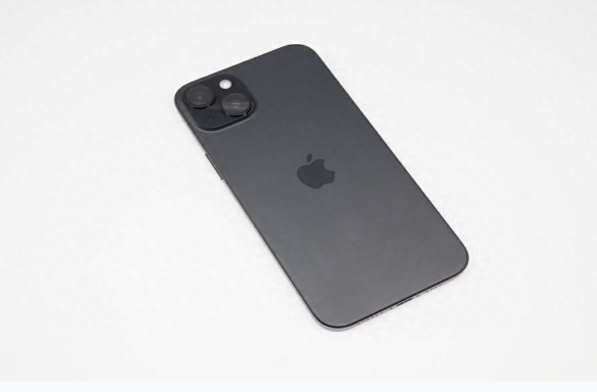 鹤城苹果手机维修分享iPhone 15 Plus换电池 